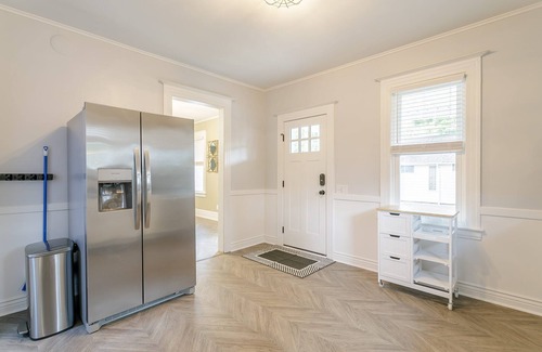 Rochester Apartment | Fresh Modern Apartment - Walking Distance to U of R/Strong Hospital