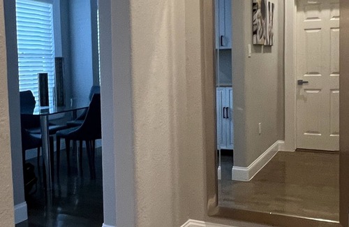 Knox - Henderson House | Fresh remodeled house, walking distance to restaurants, bars, & Katy Trail park.