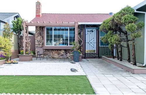Vallejo House | Fresh Spring Haven - All New - Closest to Festival Locations
