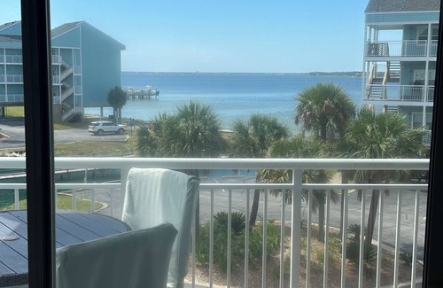Pensacola Beach Condo | Freshly Decorated Lovey's Sound 'n Sea is Your Waterfront Beach Getaway!