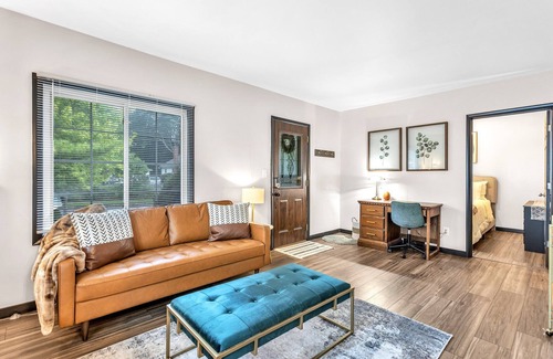 Lansing House | Freshly Remodeled, Cheerful 2-Bedroom