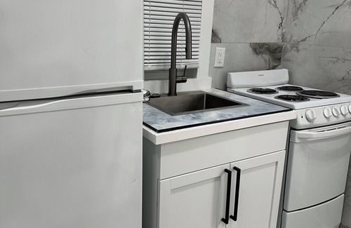 Madison Apartment | Freshly remodeled Loft studio in downtown Madison near Camp Randall