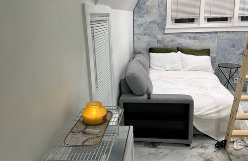 Madison Apartment | Freshly remodeled Loft studio in downtown Madison near Camp Randall