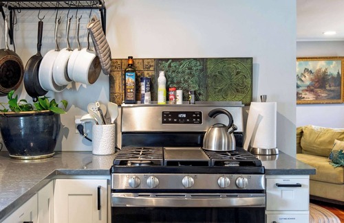 Centennial Apartment | Freshly Renovated Apt in Perfect Location