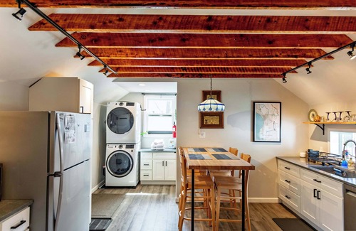 Centennial Apartment | Freshly Renovated Apt in Perfect Location