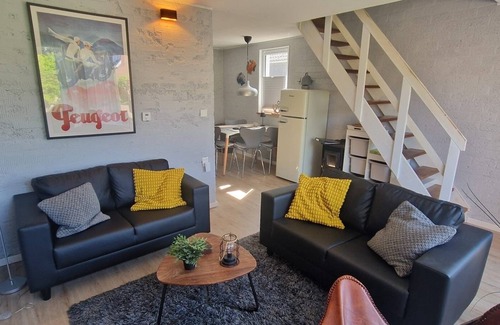Bruinisse House | Freshly renovated FH in family friendly area. Vacation park, dishwasher, bicycles, Zeeland