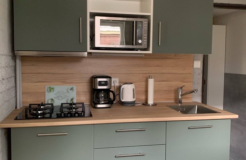 Bruinisse House | Freshly renovated FH in family friendly area. Vacation park, dishwasher, bicycles, Zeeland