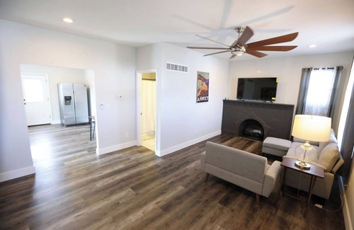 Imperial House | Freshly updated bungalow near Kimmswick and major highways- Prime Location
