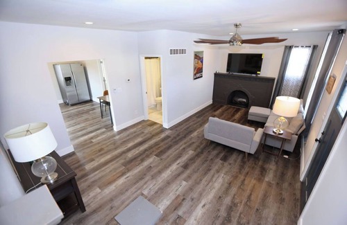 Imperial House | Freshly updated bungalow near Kimmswick and major highways- Prime Location