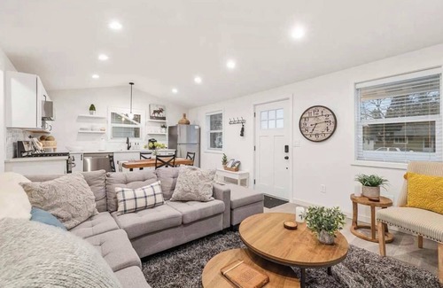 Coeur d'Alene House | Freshly Updated Hideaway in CDA’s Best Spot