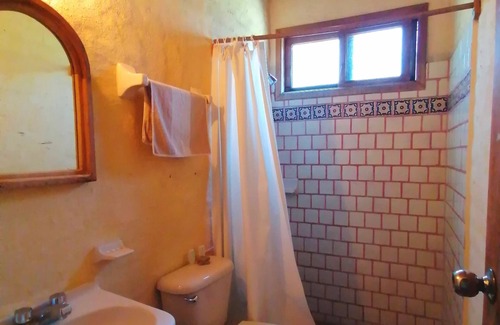 Mascota House | FRESNO CABIN
