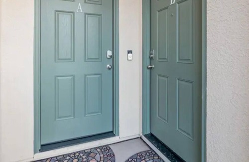 Roosevelt Apartment | Fresno Suite | Kitchenette | 1/1: Long Term Stay!