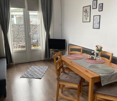 Sincraieni Apartment | Fressh House