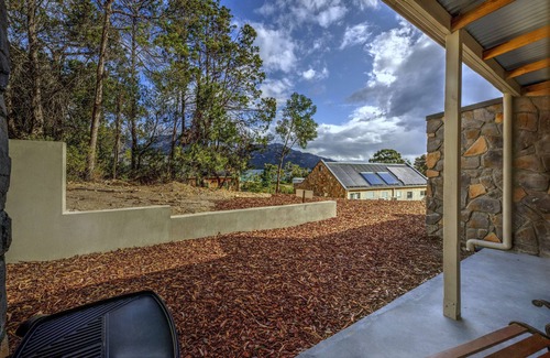 Coles Bay House | Freycinet Stone Studio 8