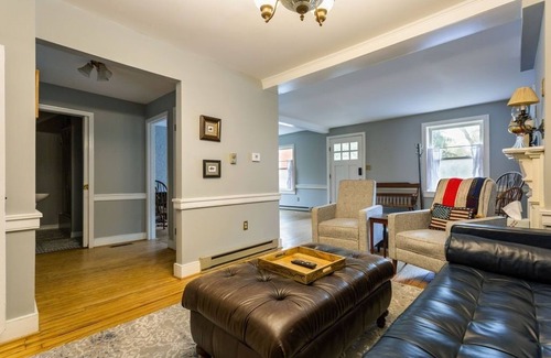 Shepherdstown House | Friar Aug's Haus
