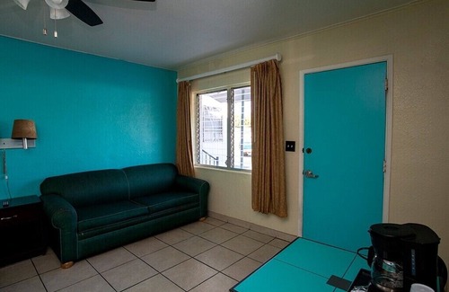 Edgewater House | ❤️FRIENDLY & CLEAN BOUTIQUE MOTEL 7❤️