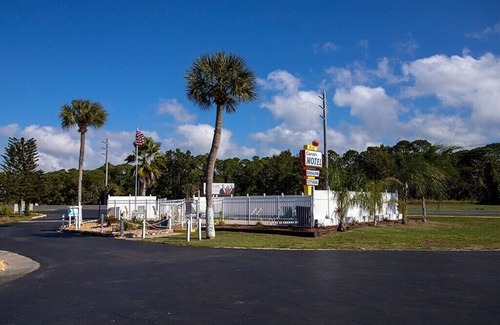 Edgewater House | ❤️FRIENDLY & CLEAN BOUTIQUE MOTEL 7❤️