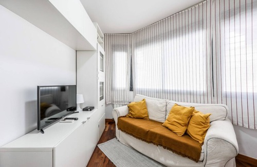 Guindalera Apartment | Friendly Flat to Discover Madrid