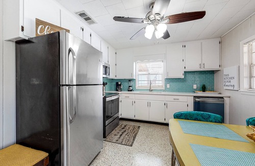 Kiska Beach House | Friendly Home with High-Speed WiFi, Central AC, Firepit, and Outdoor Shower