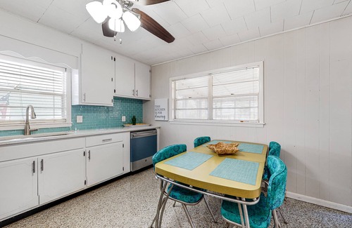 Kiska Beach House | Friendly Home with High-Speed WiFi, Central AC, Firepit, and Outdoor Shower