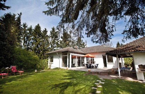 Stephanshausen House | Friendly vacationhouse with piano and a room, adaptable to the individual needs