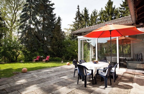 Stephanshausen House | Friendly vacationhouse with piano and a room, adaptable to the individual needs