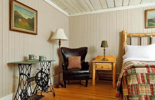 Chestertown Hotel | Friends Lake Inn