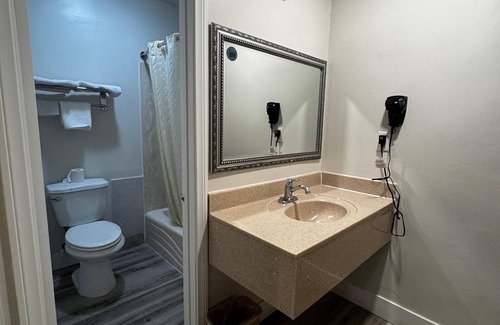 Mid City Hotel | Friendship Motor Inn
