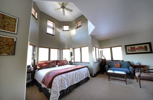 Frisco Bed & Breakfast | Frisco Inn on Galena Street