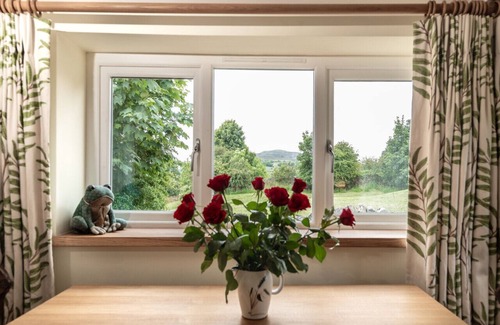 Fremington House | Frog House - Two Bedroom House, Sleeps 4