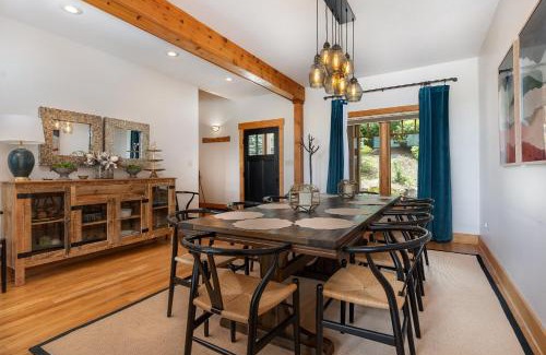 Black Mountain House | Frolly Falls