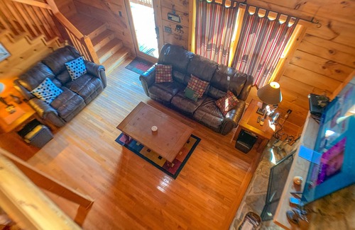Buck Mountain Cabin | From Fireplace Evenings to Deckside Sunsets- A Heavenly View Has It All