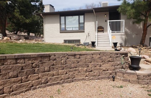 Cheyenne Meadows House | Front Range View, 7 Mins to Downtown