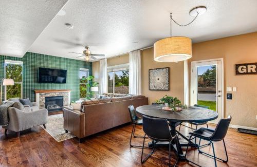 Flying Horse House | Front Range Wonder