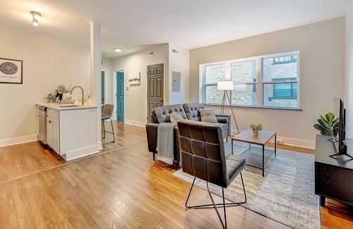 East Walnut HIlls Apartment | Frontdesk | 1 BR Apt near UC College of Medicine