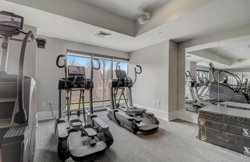 Charlotte Apartment | FRONTDESK Berkshire Dilworth Apts Midtown Charlotte