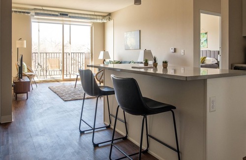 Ames Apartment | Frontdesk | Bright and Airy 2BR Suite