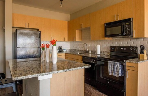 Downtown Fort Worth Apartment | FRONTDESK The Depot Apts Downtown Fort Worth