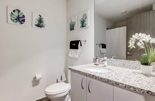 Lower East Side Apartment | FRONTDESK Urbanite Apts Lower East Side Milwaukee