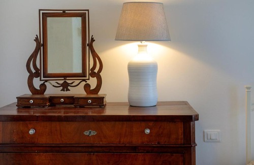 Fiorenzuola di Focara Apartment | Fronte Mura Castellane - Le ortensie di Liliana