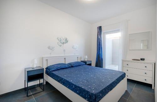 Monopoli Apartment | FronteMare Apartment - 5 MinWalk from the beach & Terrace