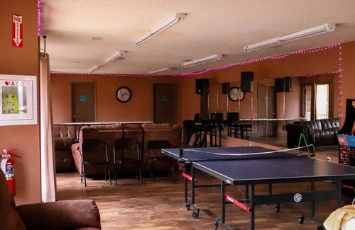 Waynesboro Hotel | Frontier Hideaway Room 34