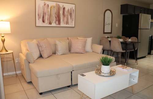 Eagle Pass Apartment | Frontier Traveler Stay