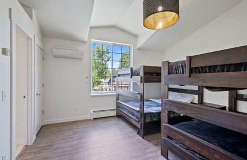 Bluffdale Villa | Fruit Orchard, Double Pickleball Courts, Spa, Mountain Views!