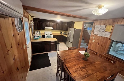 Standish House | Frye Island 3br +Loft Home w/Semi-Private Beach, Dock, & Mooring Across Street