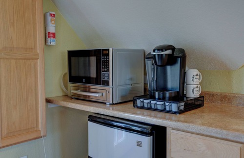 Fort Collins Apartment | Ft Collins Tree Top Loft in Center of Old Town