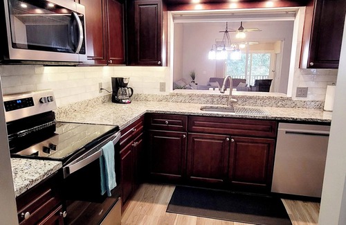 Cypress Lake Condo | Ft Myers Retreat! Relax, recharge, and enjoy all that Florida has to offer.