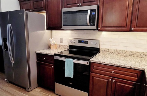 Cypress Lake Condo | Ft Myers Retreat! Relax, recharge, and enjoy all that Florida has to offer.