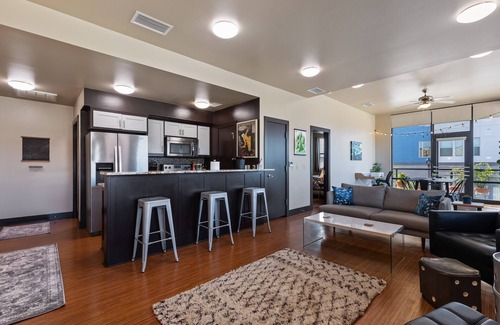 Fairmount Apartment | Ft Worth Southside Loft 201- Walk to Magnolia Ave!