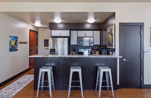 Fairmount Apartment | Ft Worth Southside Loft 201- Walk to Magnolia Ave!